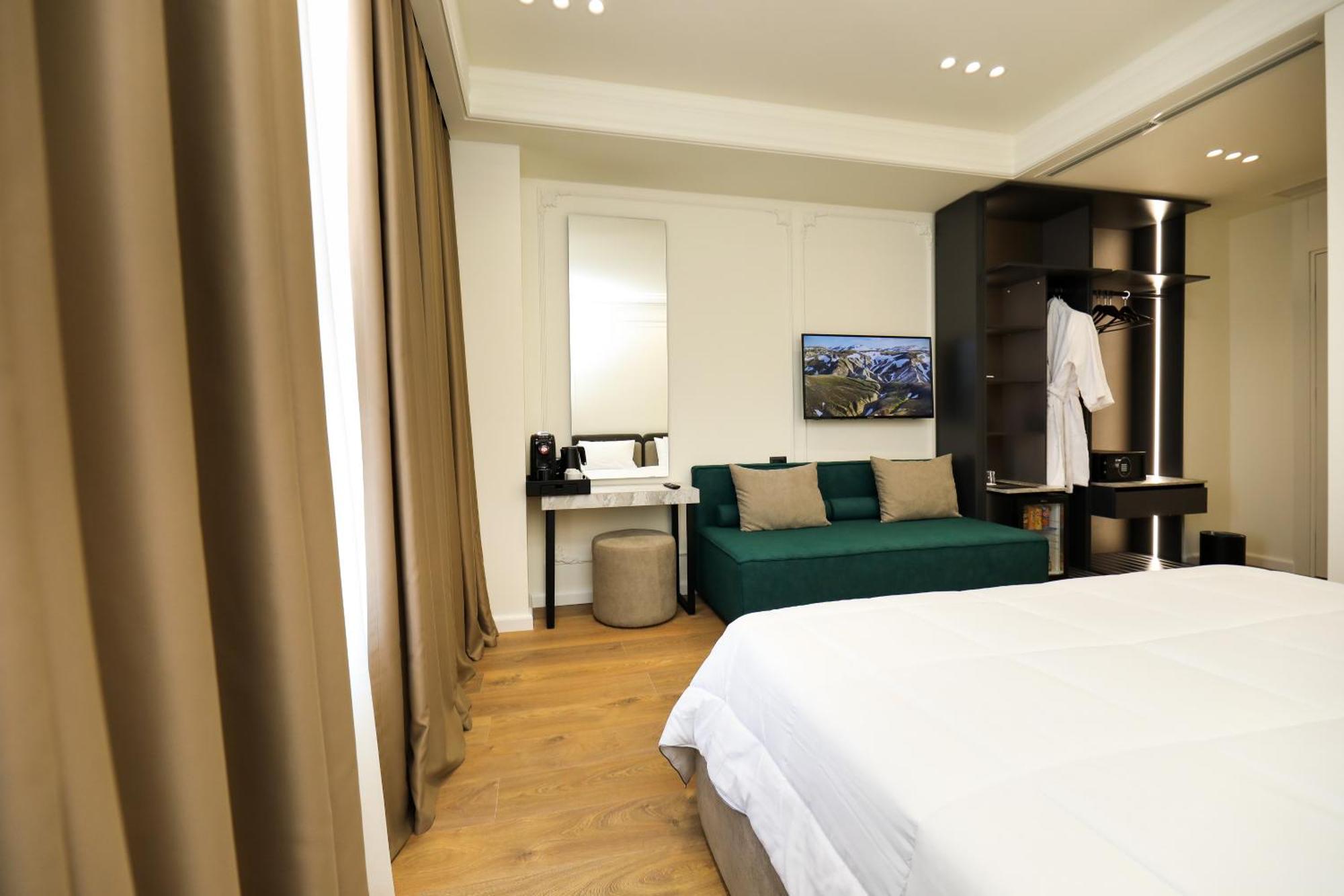 Hotel Adore Влёра Экстерьер фото